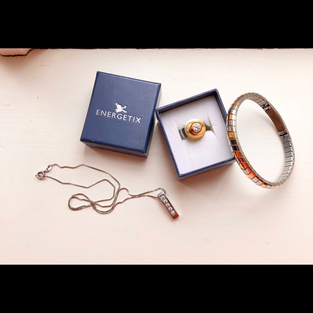 Jewelry trio
